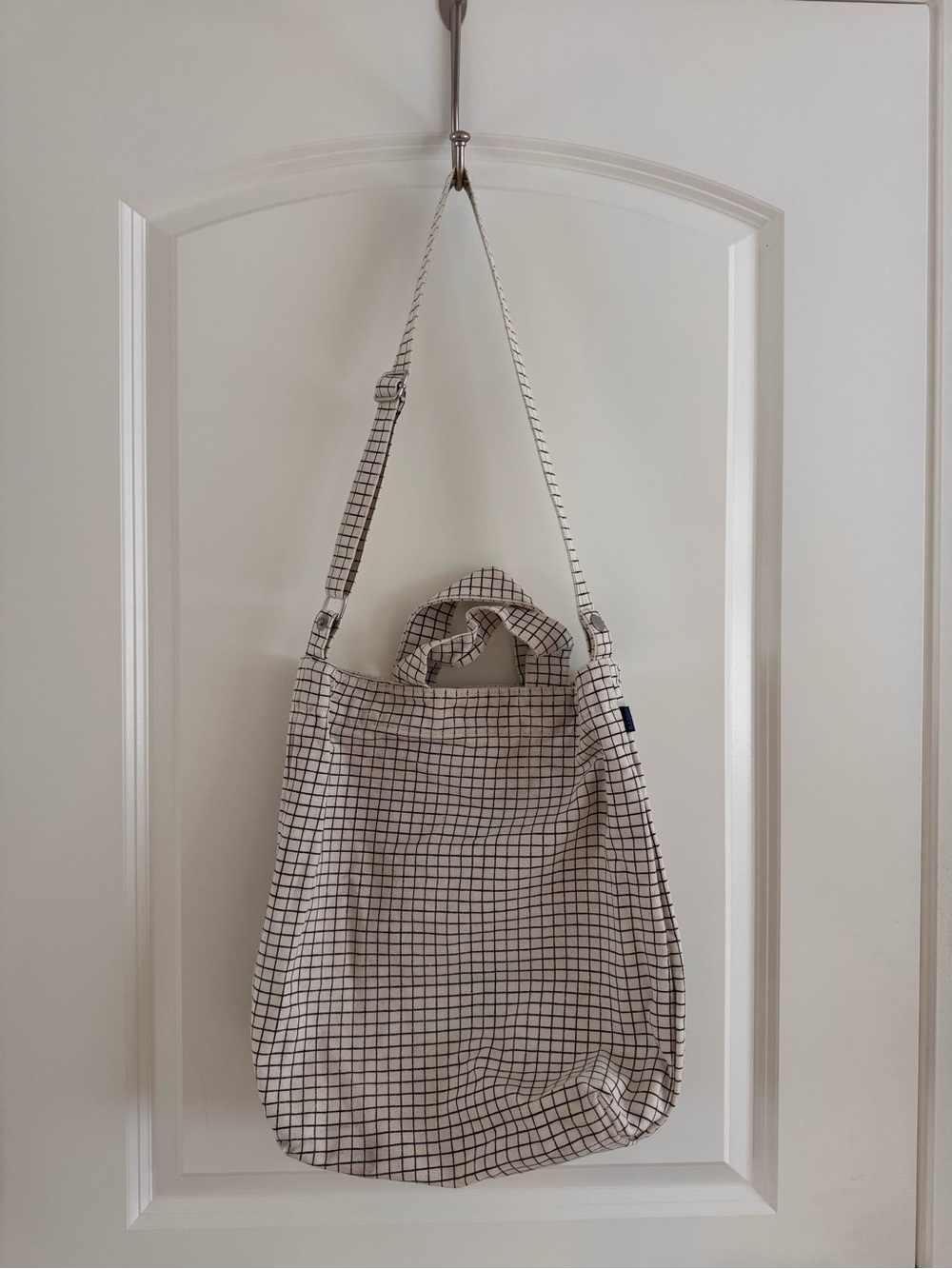 BAGGU off-white and black windowpane canvas duck tote